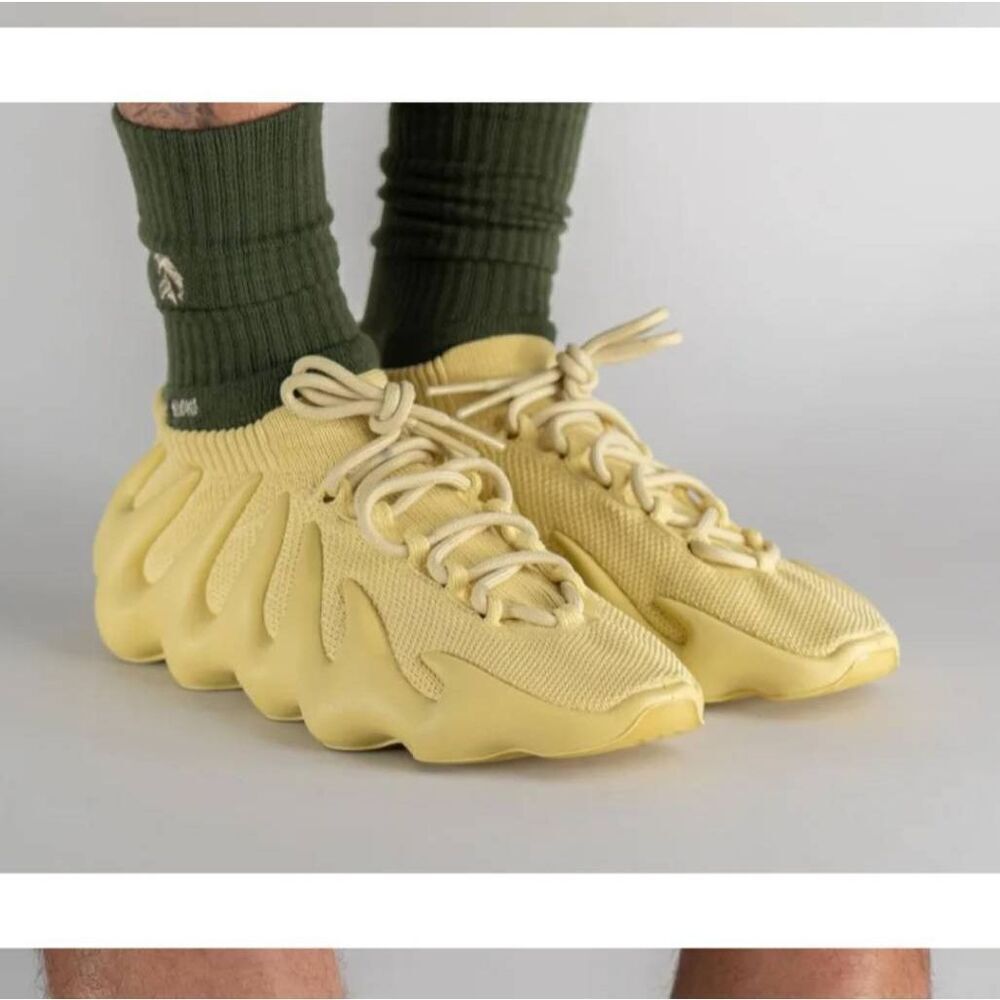 NIB Adidas Yeezy 450 Sulfur Sneakers
